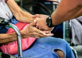 醫病關係應何似，恰似飛鴻踏雪泥