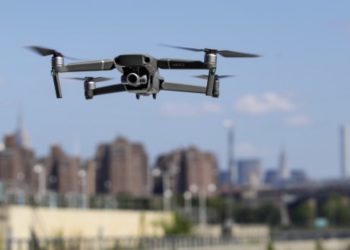 無人機飛越金馬！絕非僅次於如此